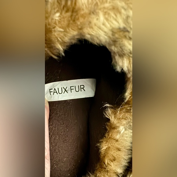 Brown Fur-Lined Women's Slippers - Picture 6 of 16